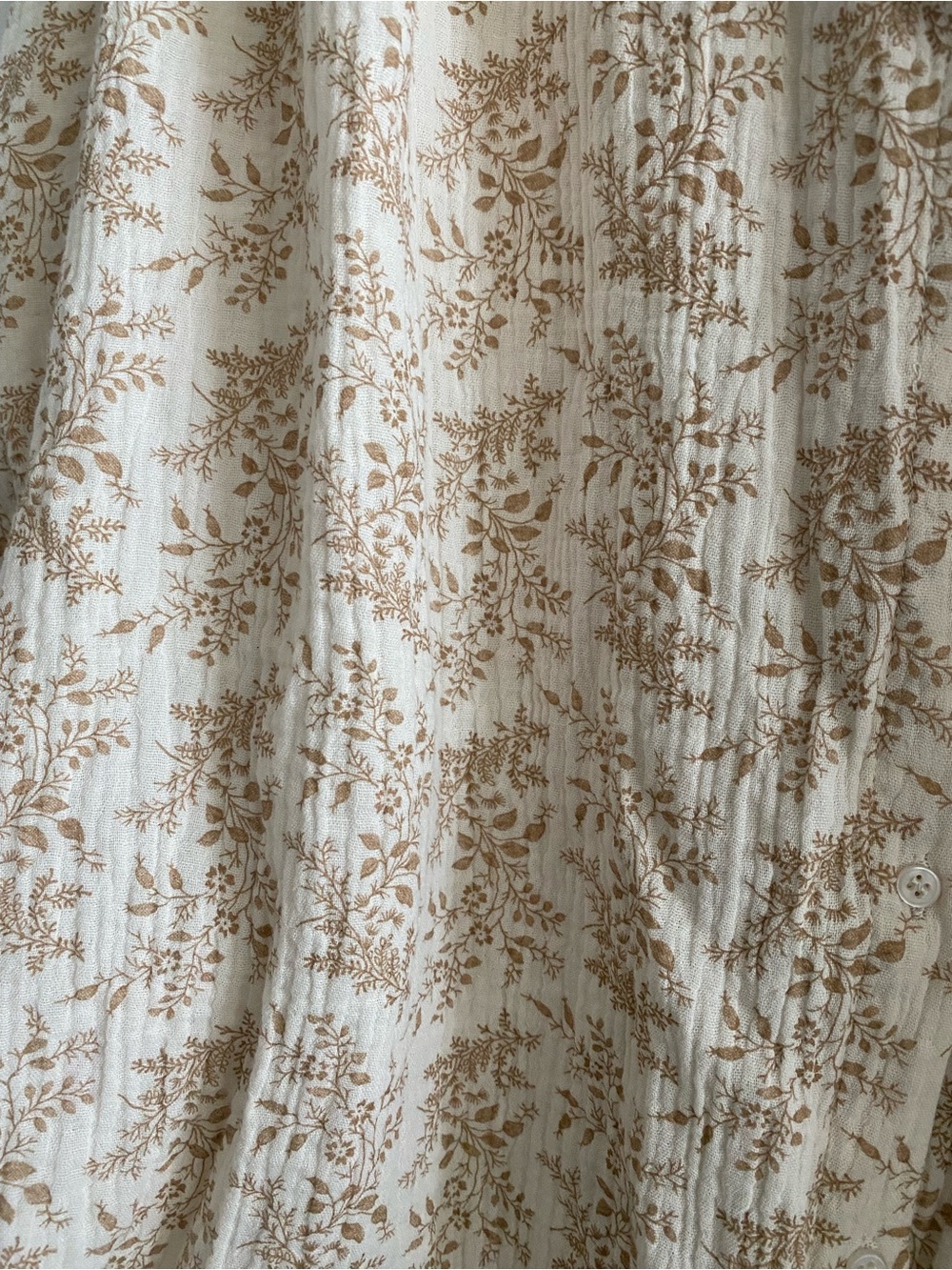 Neuflora Cream Button-Front Blouse - Picture 3 of 5